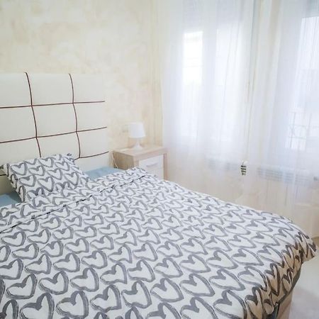 Piso Acogedor En Madrid Centro Διαμέρισμα Εξωτερικό φωτογραφία